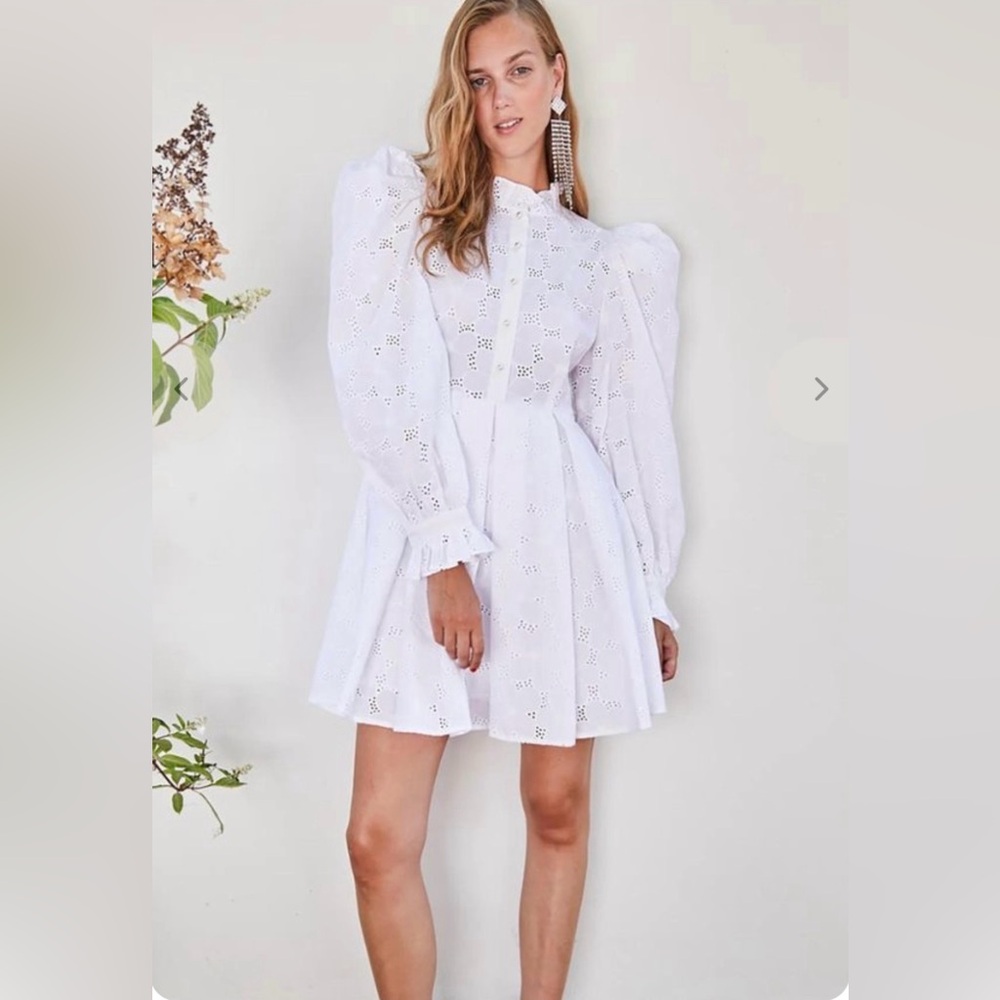 Custommade Jennifer Dress embroidered, puff shoulders, & pearl buttons Size M